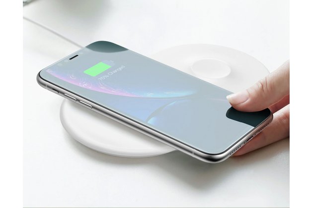 Фирменное оригинальное беспроводное зарядное устройство для Умных смарт-часов Apple Watch и телефонов смартфонов Apple Watch   iPhone X / X Plus / XS / 8 / iPhone SE 2 (2020) + гарантия